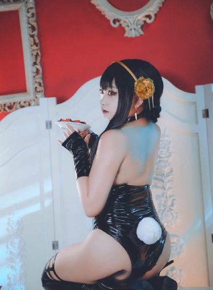 小雪的胸好大好真实